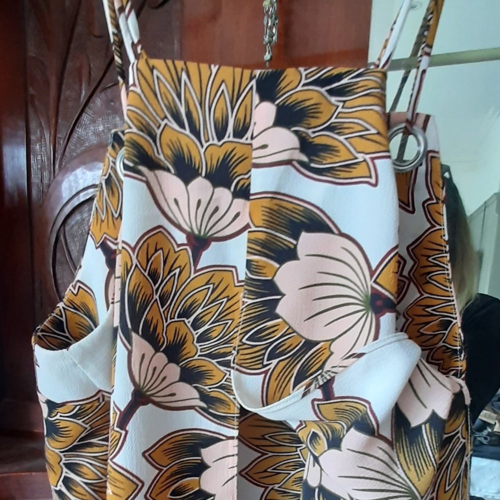 Mustard Coloured Shirt and Singlet Set Size 10/12 - Picture 7 of 11